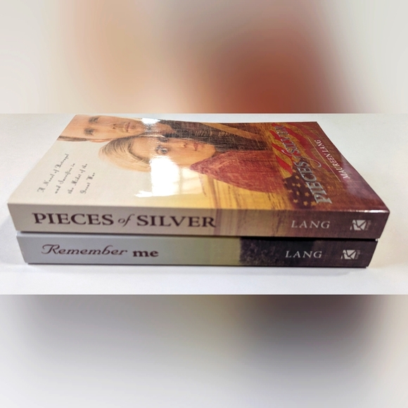 Lot of 2 Books By Maureen Lang - Pieces of Silver & the sequel Remember Me - Picture 3 of 7